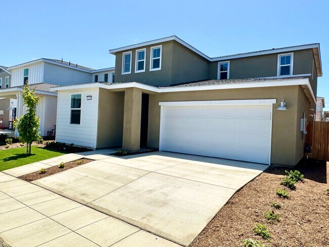Building Photo - BRAND NEW 4/3 Lennar near Clovis East