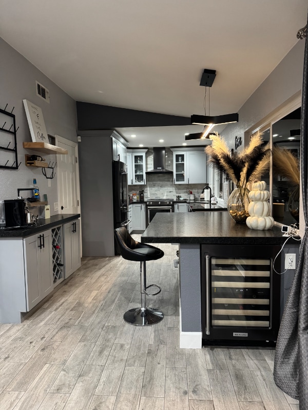 Building Photo - 1474 N Erin Ave