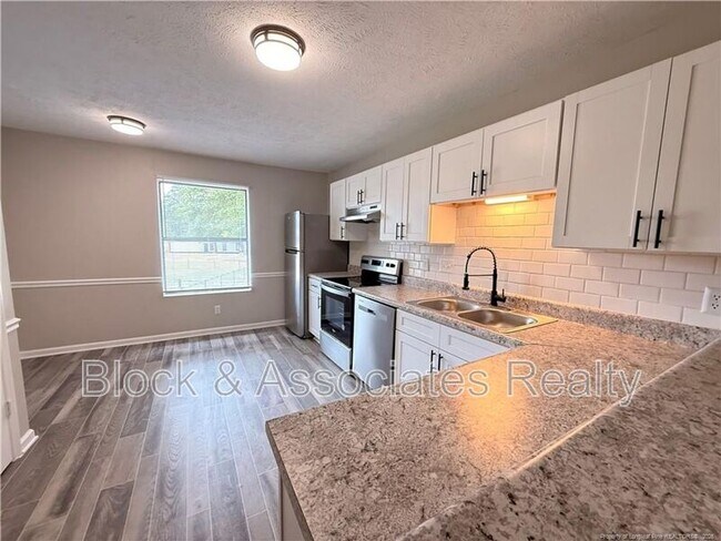 Building Photo - 4065 Professional Dr