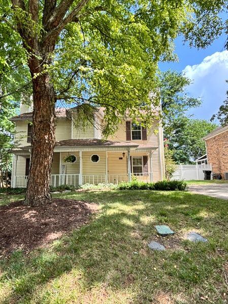 Foto del edificio - 211 Hillside Ct