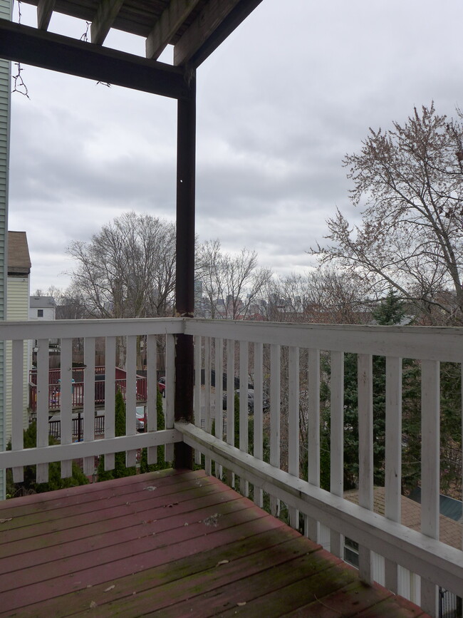 Foto del edificio - 828 Parker St