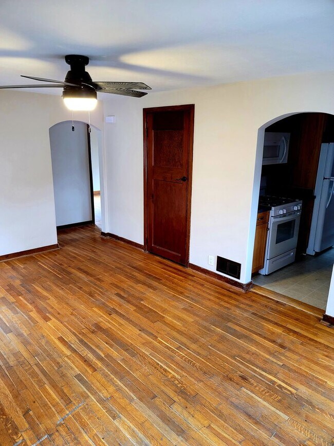Foto del edificio - Charming 4 Bedroom on the North Side of Ma...
