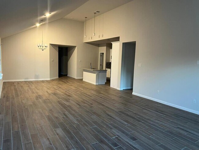 Building Photo - 124 Comet Pointe Dr