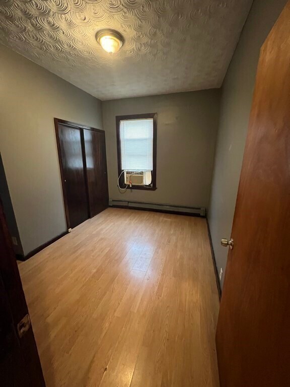 Building Photo - 6 Woodcliff St