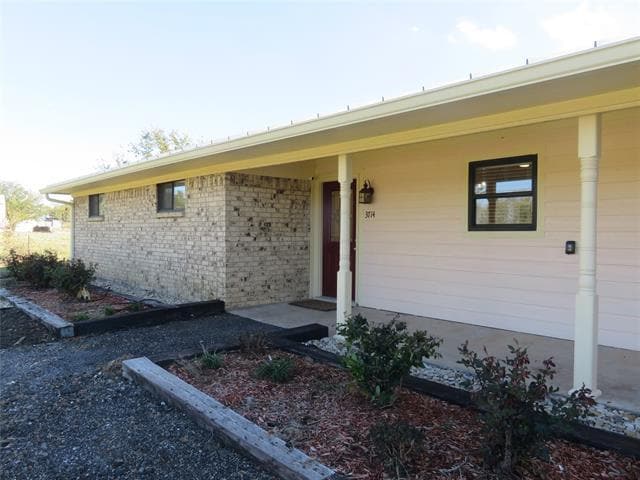 Building Photo - 3714 Deaver Rd