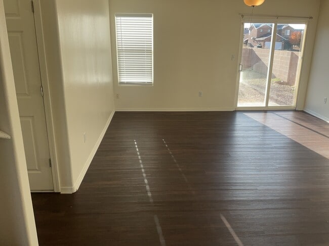 Building Photo - 1452 Penasco Rd NE