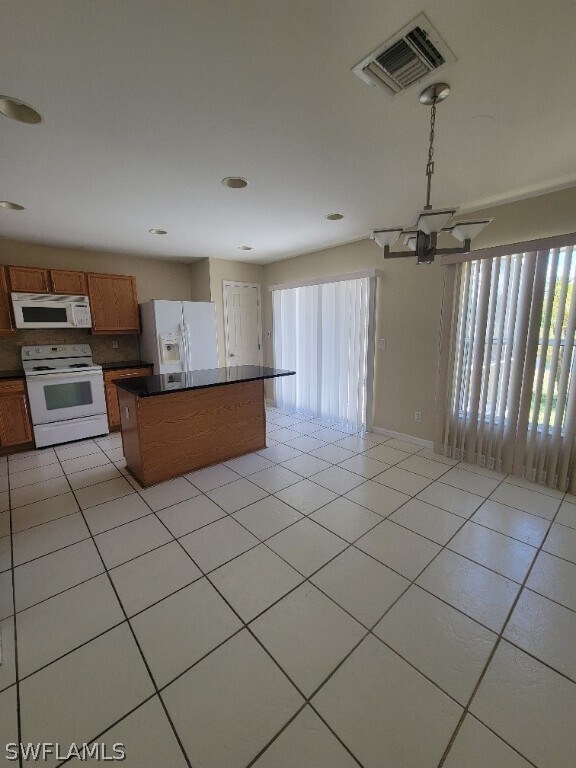 Foto del edificio - 8171 Liriope Loop