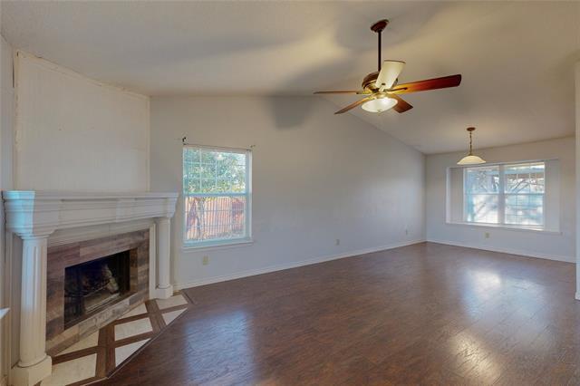 Building Photo - 1102 High Mesa Dr