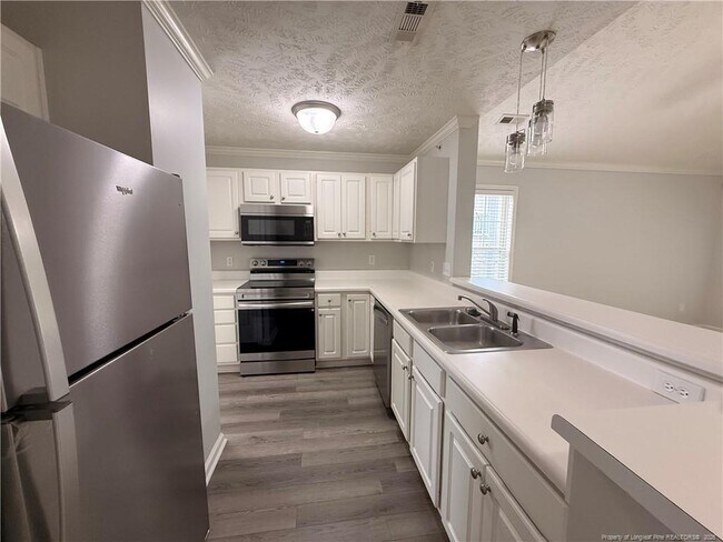 Foto del edificio - 3342 Harbour Pointe Pl