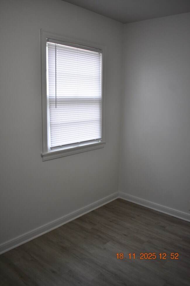 Foto del edificio - 5321 Pratt St