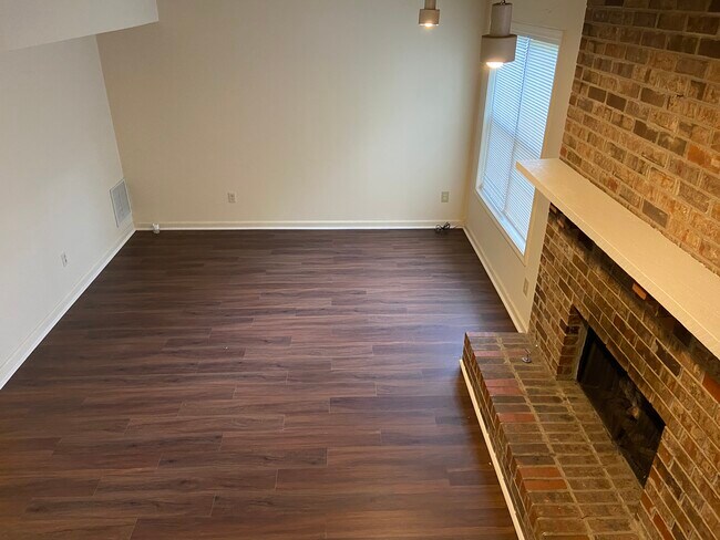 Foto del edificio - 897 Ventnor Pl SW