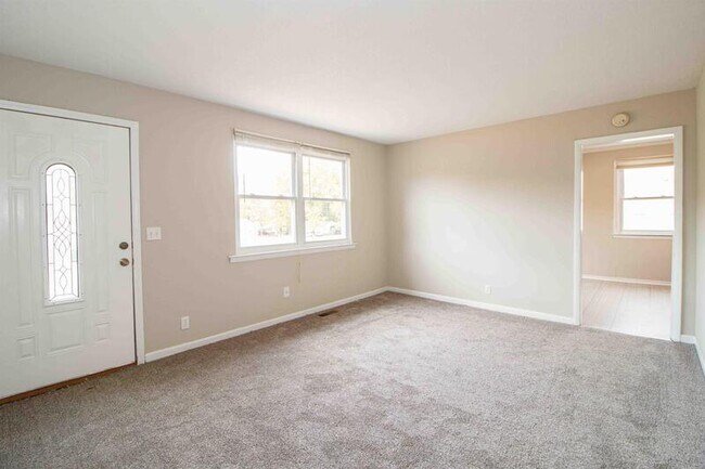 Building Photo - 808 Helton Dr