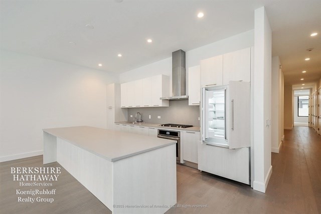 Building Photo - 40 N Carpenter St
