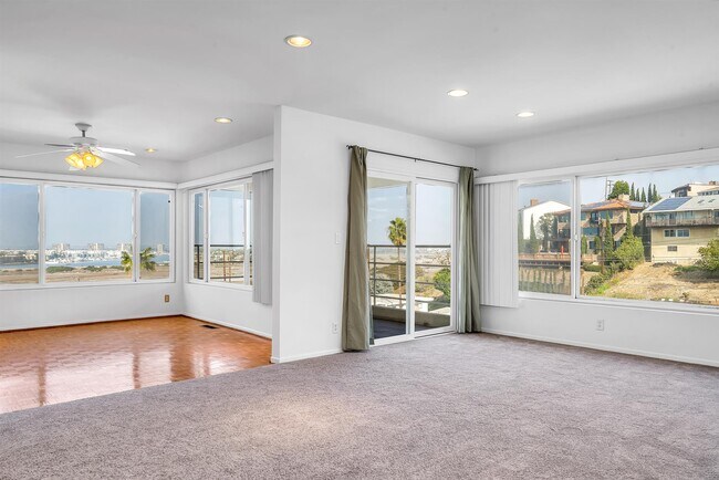 Living Room/Dining Room - 375 Fowling St