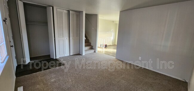 Building Photo - 3459 Springnite Dr