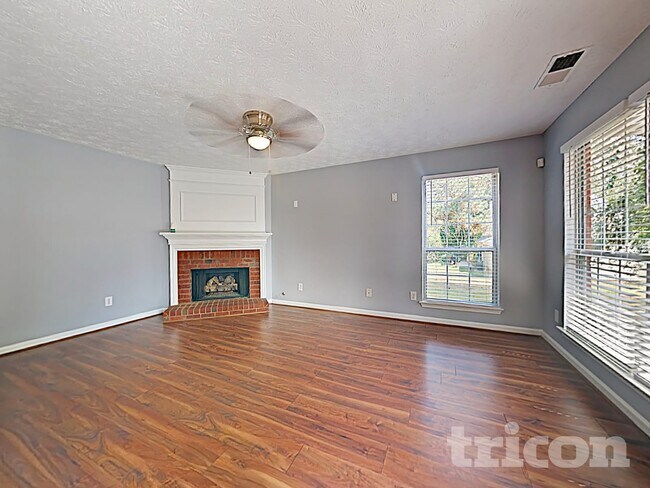 Foto del edificio - 9870 Rivercliff Ln