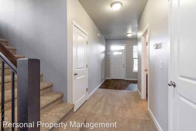 Foto del edificio - 3 br, 2.5 bath House - 5912 NE 47th St.