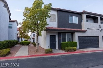 Building Photo - 540 W Horizon Ridge Pkwy