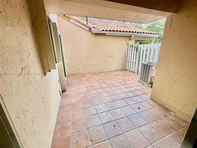 Building Photo - 11800 SW 80th St