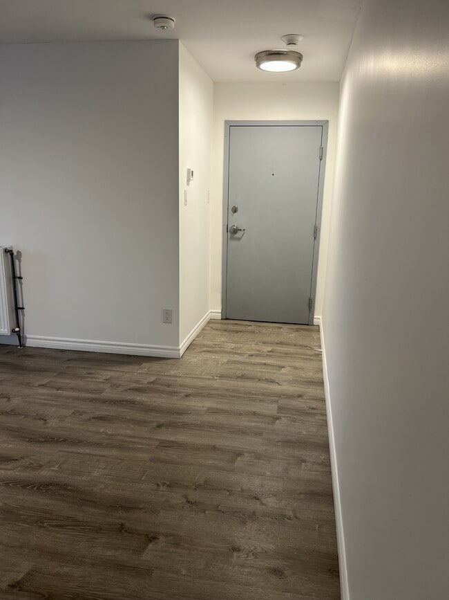 Building Photo - 625 Borthwick Ave