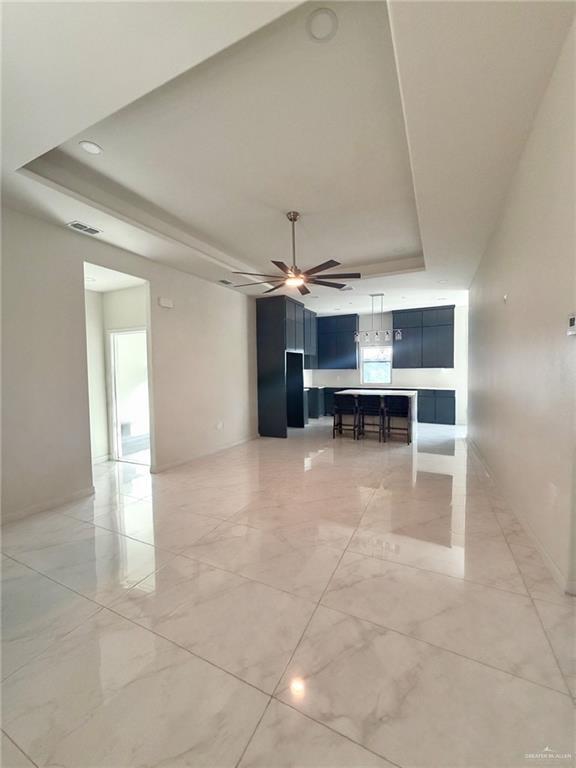 Foto del edificio - 16 La Laguna Rd