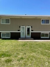 Building Photo - 507 7th Ave