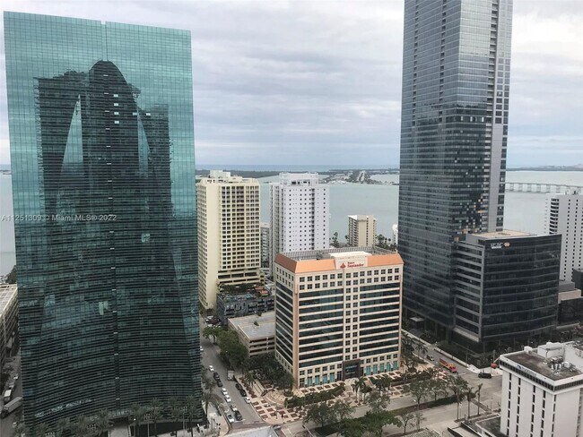 Foto del edificio - 1300 S Miami Ave