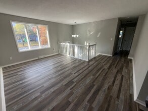 Building Photo - 1273 Spruce Tree Ln