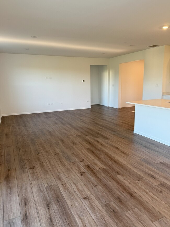 Building Photo - 10891 Thomas St