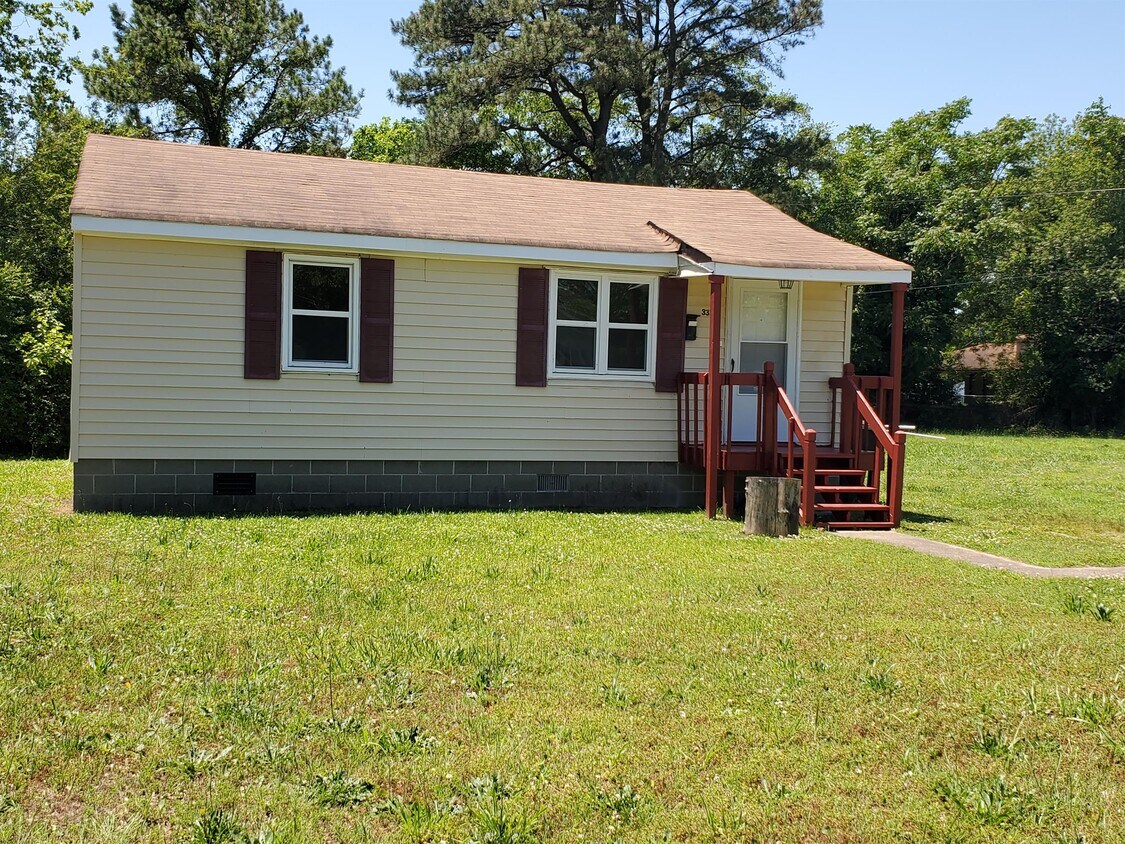 Primary Photo - 3325 Downes St