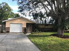 Building Photo - 2431 Doud St
