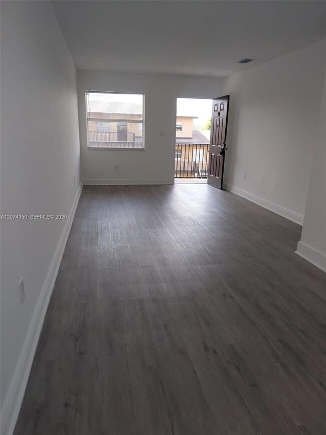 Building Photo - 5441 W 24th Ave