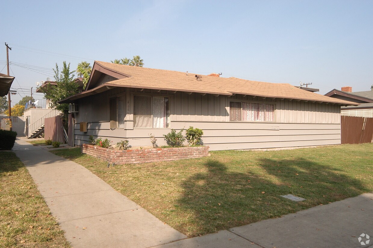 Foto del edificio - 4662 Canoga St