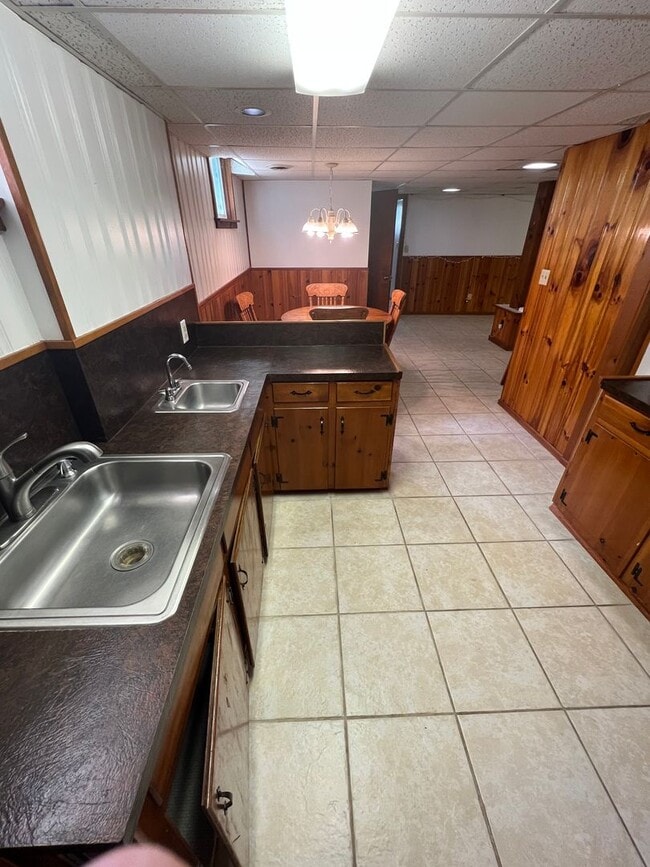 Foto del edificio - 1035 Oakmont Cir