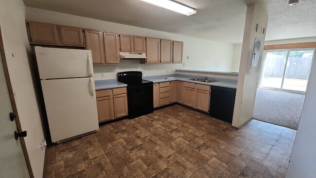 Foto del edificio - 2 Bedrooms, 1.5 Bathrooms with Attached Ga...