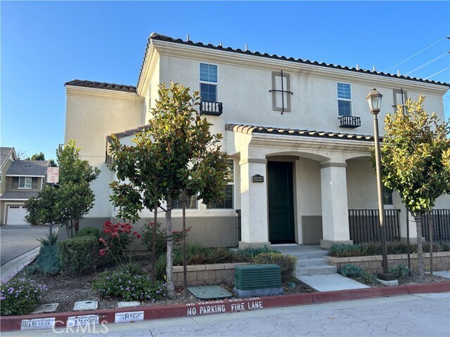 Foto del edificio - 5884 Silver Oaks Dr
