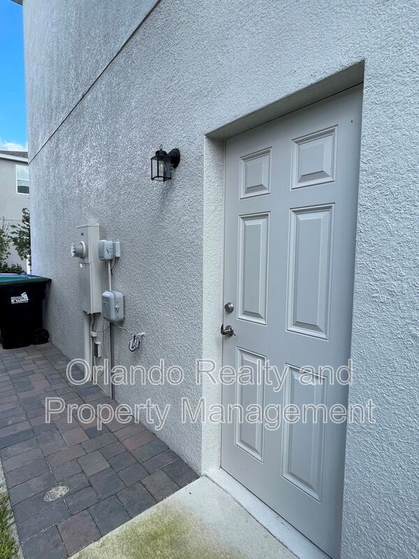 Building Photo - 16071 Micelli Dr