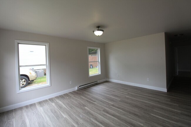 Foto del edificio - Three bedroom home