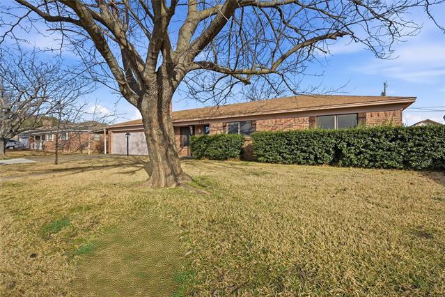 Building Photo - 306 Texoma Dr