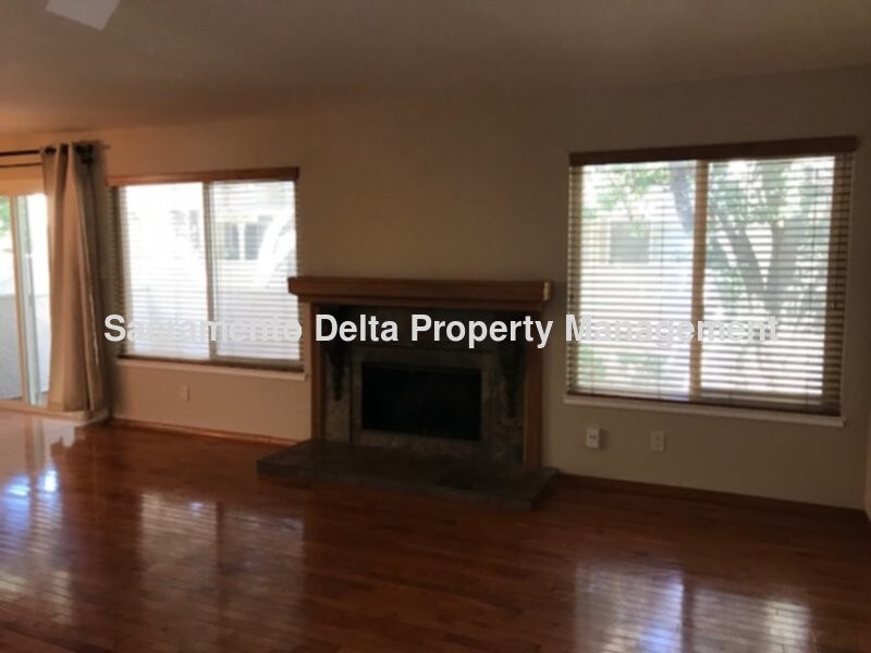 3164 Swallows Nest Dr, Sacramento, CA 95833 House Rental in