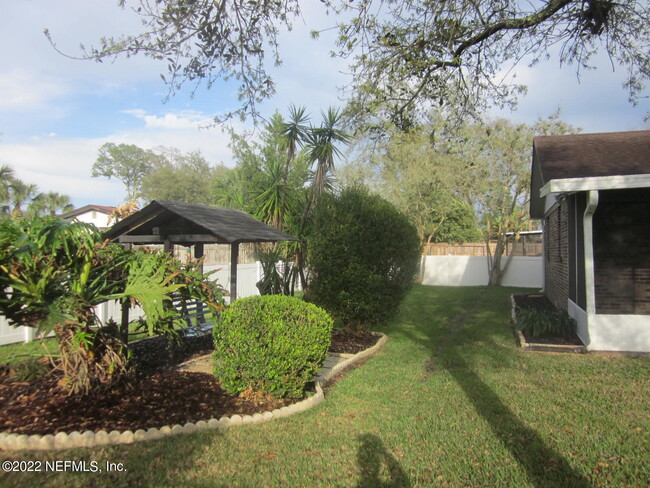 Building Photo - 14525 Cedar Island Rd N