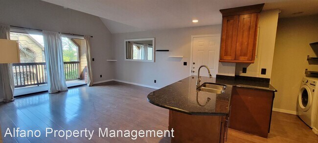 Foto del edificio - 1 br, 1 bath House - 390 Lake Placid Ct. U...