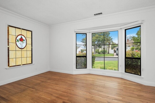 Building Photo - 6111 W 75th St