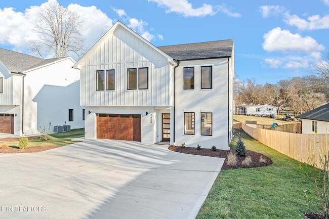 Photo - 7826 S Northshore Dr House