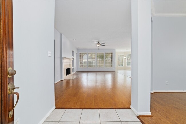 Building Photo - 12215 Salmon Creek