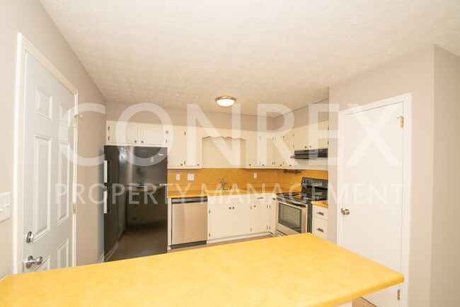 Building Photo - The Double Decker