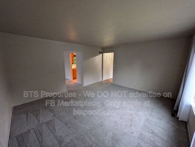 Building Photo - 3224 W Westport Rd