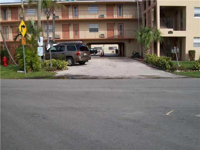 Primary Photo - 1021 NE 24th Ave