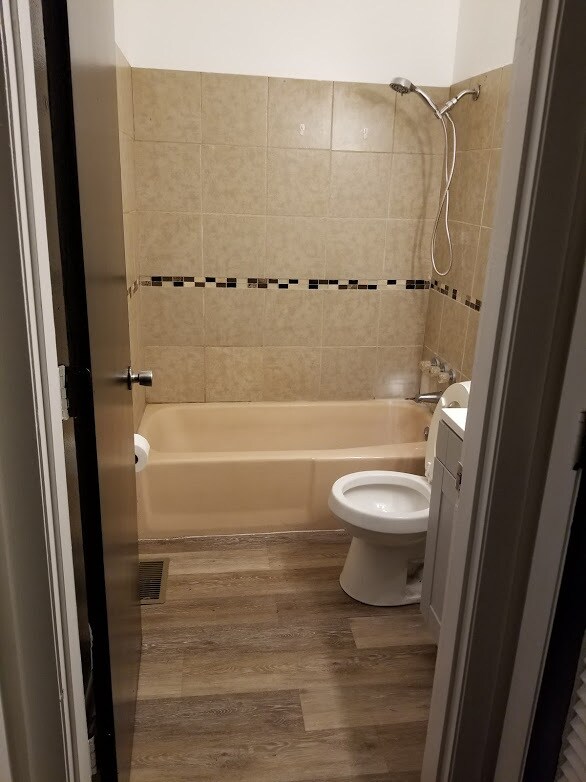 Foto del edificio - 3119 Benchwood Rd