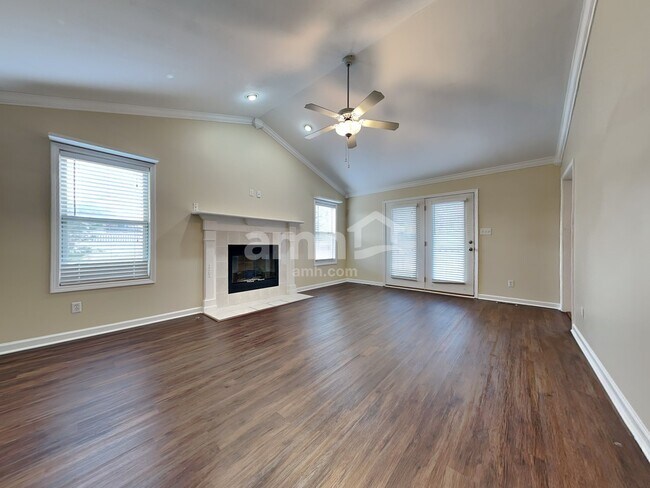 Foto del edificio - 3715 Berryhill Drive